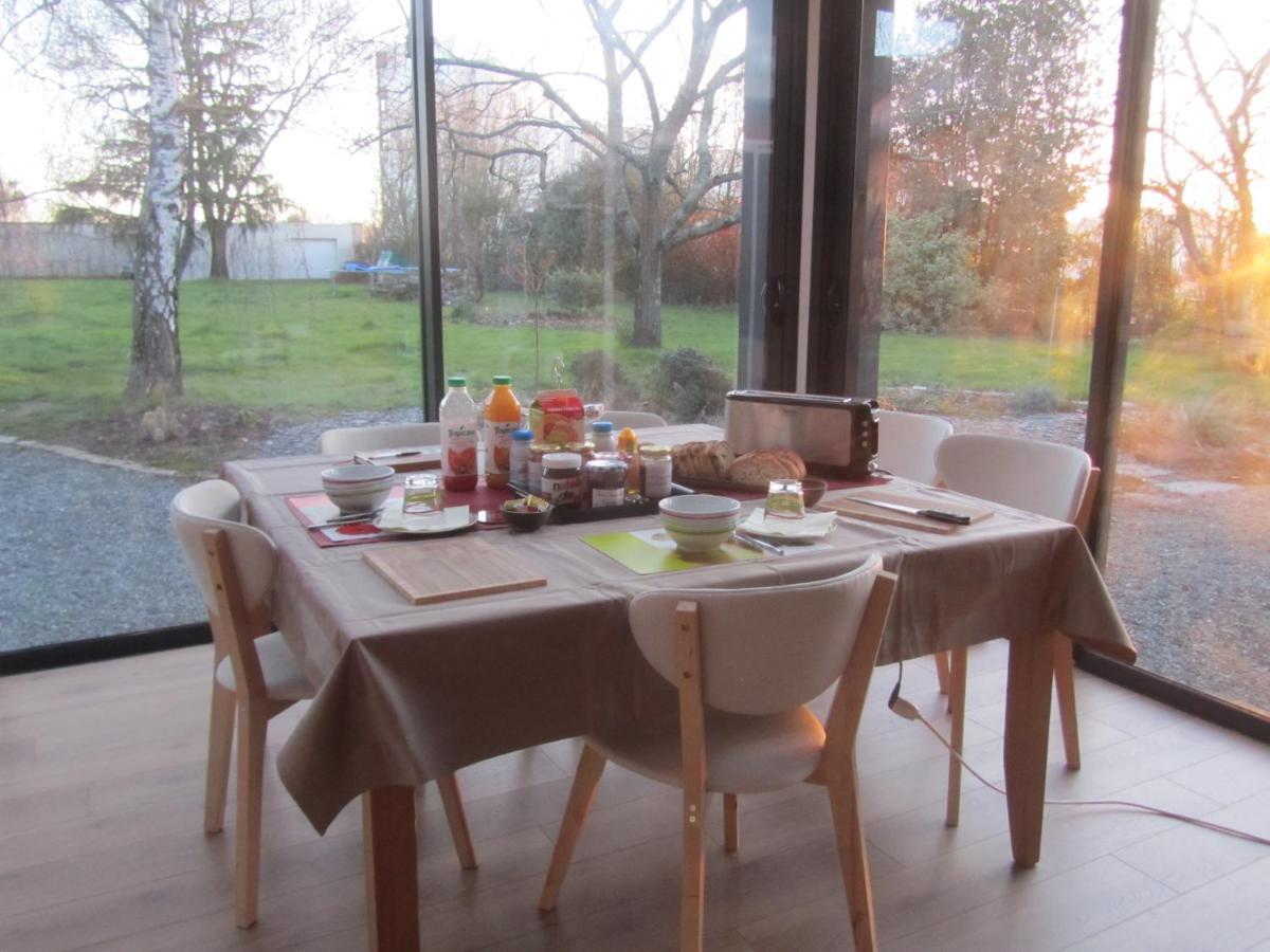 La Petite Charnasserie Angers Extérieur photo